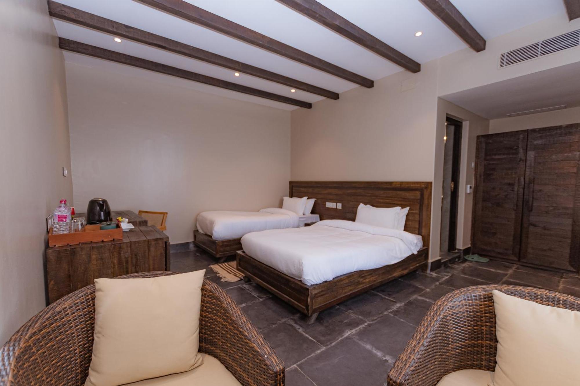 Hotel Raniban Retreat à Pokhara Extérieur photo