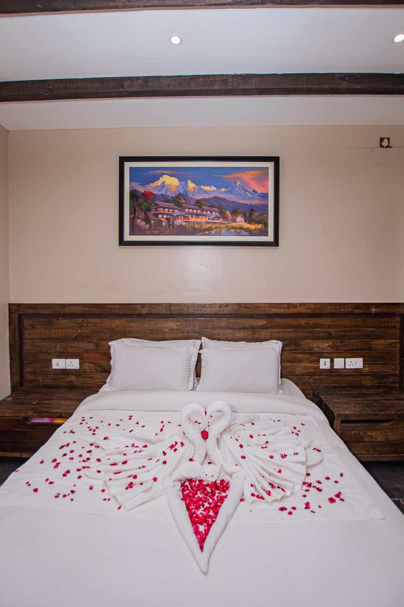 Hotel Raniban Retreat à Pokhara Extérieur photo