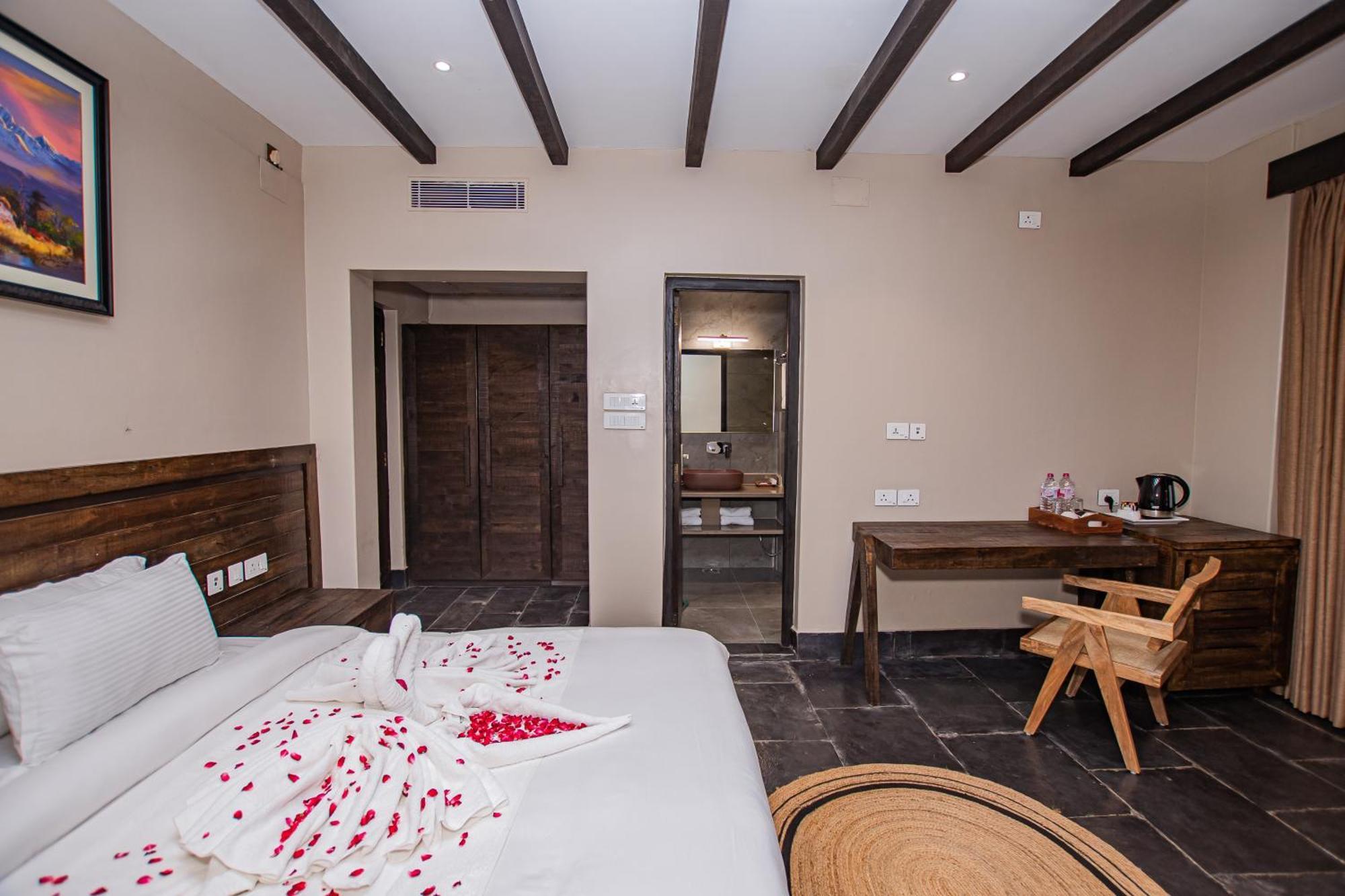 Hotel Raniban Retreat à Pokhara Extérieur photo